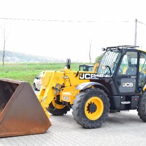 JCB 560-80 year 2018