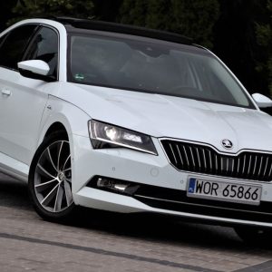 2016 Skoda Superb 2.0 diesel, DSG, 251 000 km
