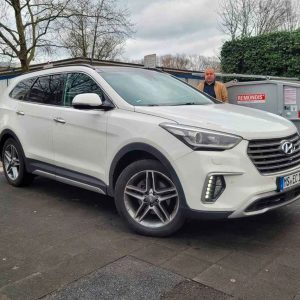 2017 Hyundai Grand Santa Fe 6 seats