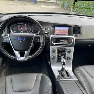 2018 Volvo V60 , 2.0 diesel, automatic