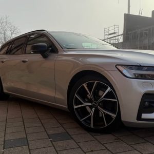 2020 Volvo V60 2.0 diesel R-Design